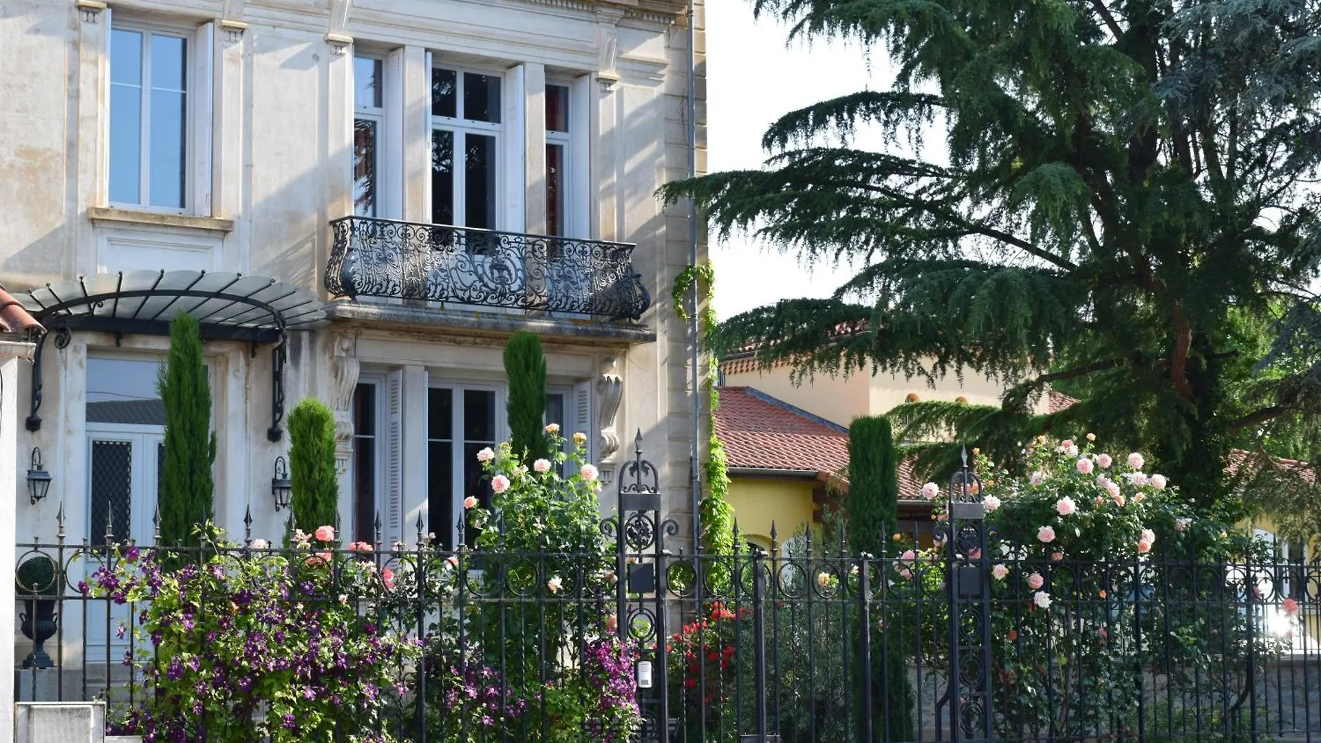 Maison d'hôtes Hotel Clochi-Clocha à Montbrison France